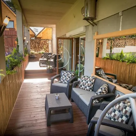 Dom Wypoczynkowy Oskar 250M Od Morza Z Sauna I Jacuzzi 5*