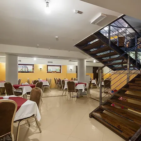 Dom Wypoczynkowy Oskar 250M Od Morza Z Sauna I Jacuzzi מלון